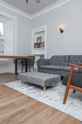 Stunning Newly Refurbished, Centrally Located 1 Bedroom Apartment